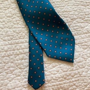 🔥Great Looking SURREY Men’s Tie - Perfect Shape